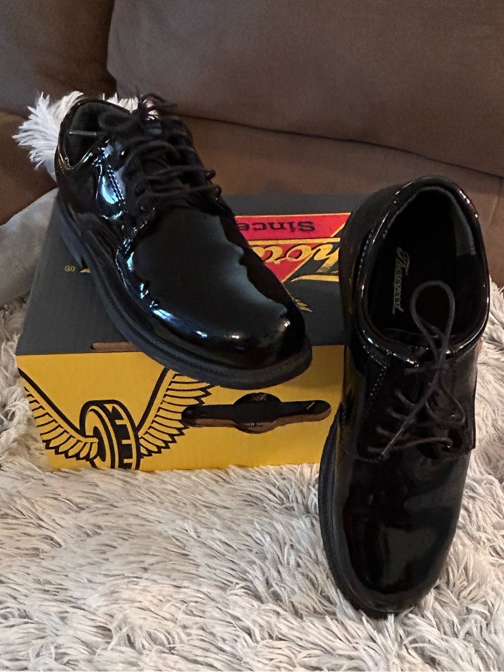 Thorogood Poromeric Academy Oxford - Black Men’s Size 9 1/2